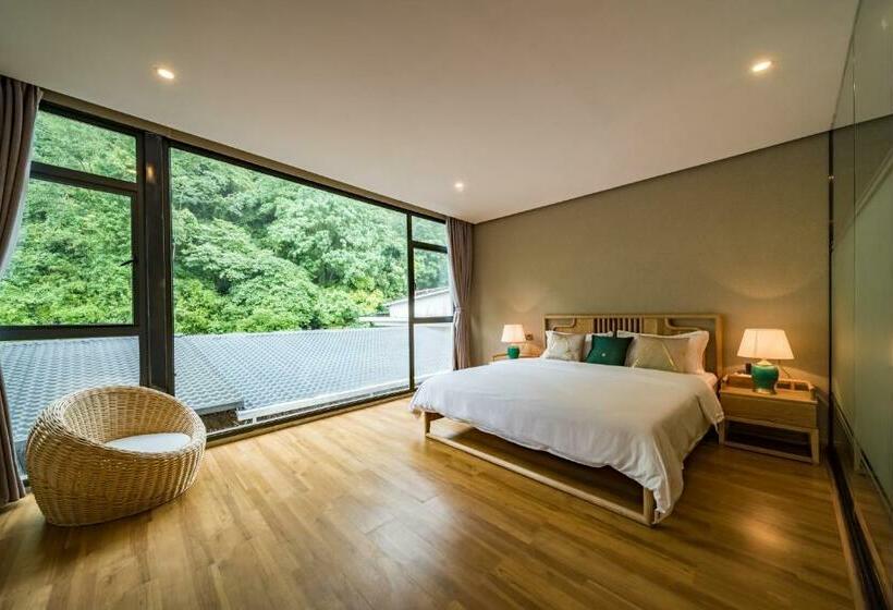 اتاق لوکس, Global Village Mountain View Yangshuo