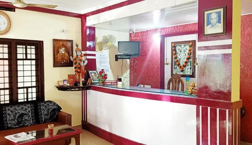اتاق استاندارد, Govind Inn