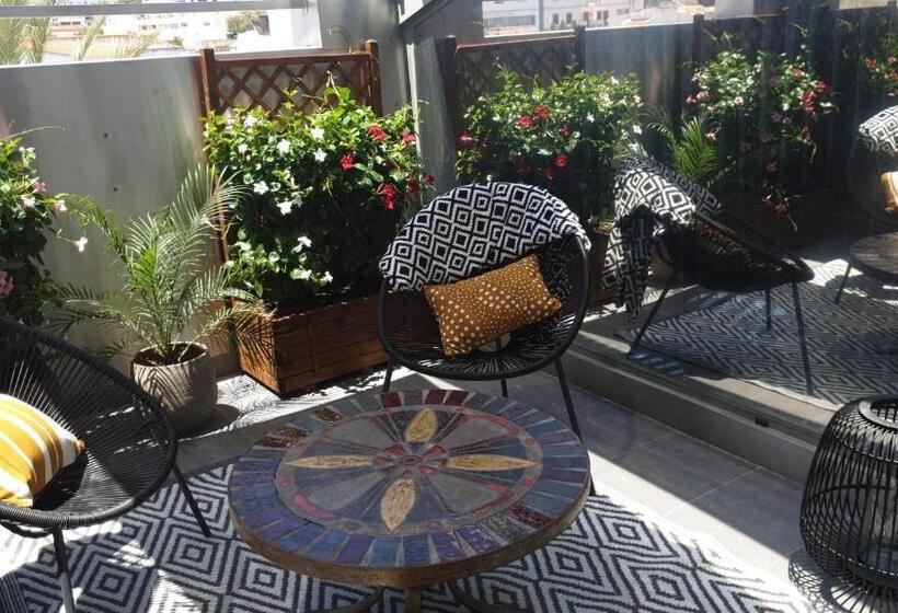 اتاق استاندارد سه نفره, Villa Zawaia B&b