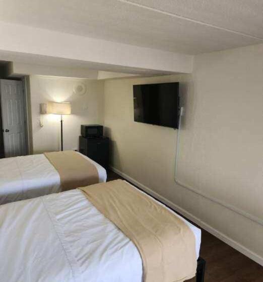 استودیوی استاندارد, Yankee Clipper Resort Motel