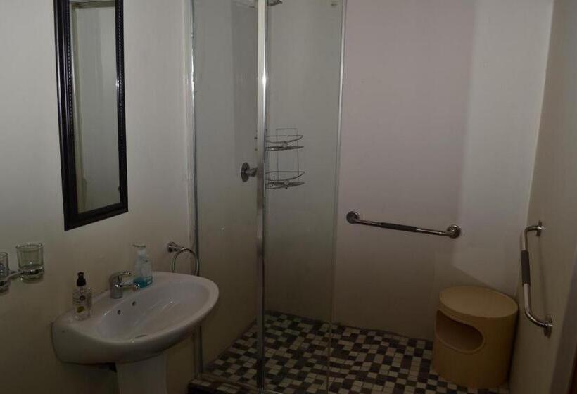 اتاق استاندارد برای معلولان, Thorn Tree Bloemfontein