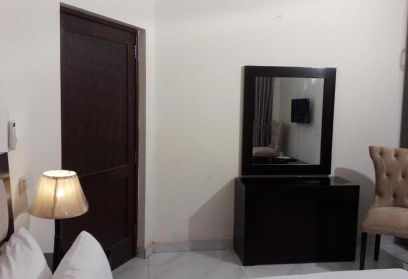 اتاق لوکس, Maryleena Hotel Gulberg