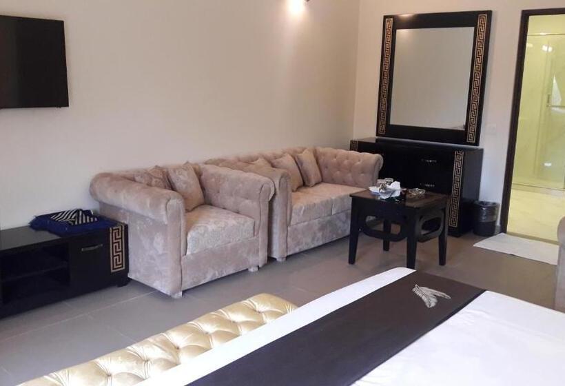 سوییت اجرایی, Maryleena Hotel Gulberg