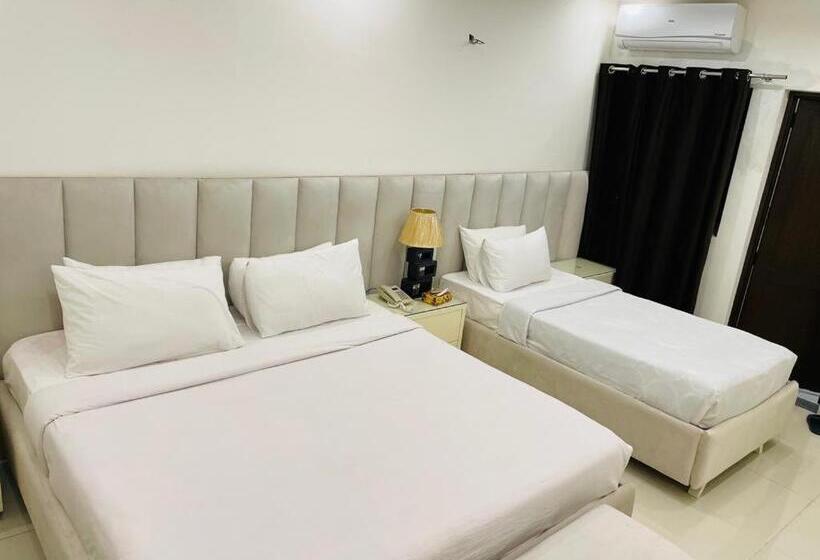 اتاق لوکس با تخت بزرگ, Maryleena Hotel Gulberg
