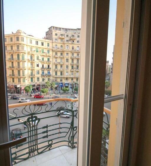 سوییت جونیور لوکس, Miramar Talaat Harb Square
