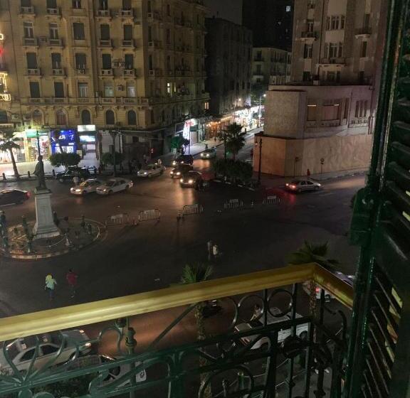 اتاق استاندارد سه تخته با بالکن, Miramar Talaat Harb Square