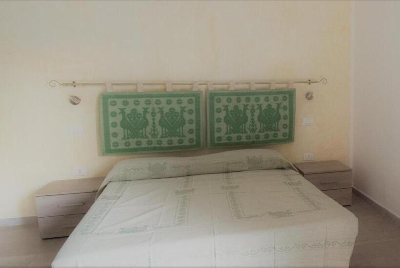 اتاق استاندارد, Su Suberju