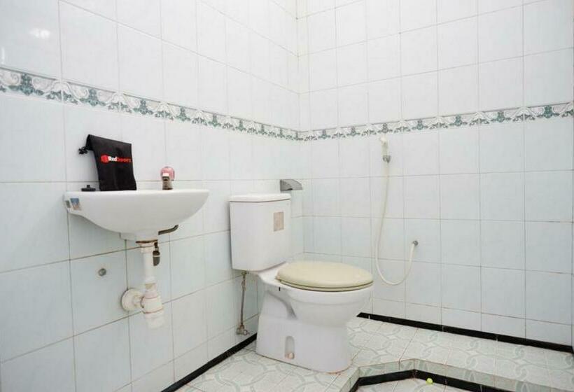 اتاق لوکس, Reddoorz Plus Near Stadion Wijaya Kusuma