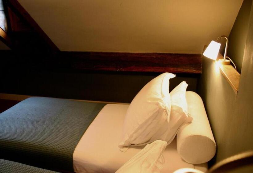 سوئیت 2 خوابه, B&b Au Lion D'or