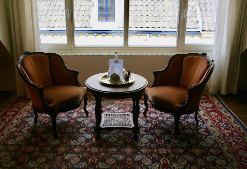 اتاق لوکس, B&b Au Lion D'or