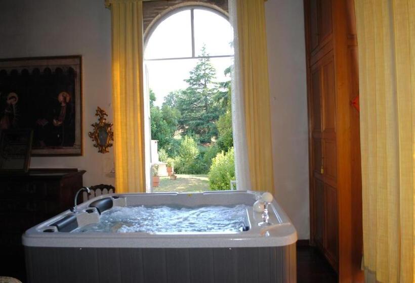 اتاق استاندارد با وان آب گرم, B&b Castello Machiavelli