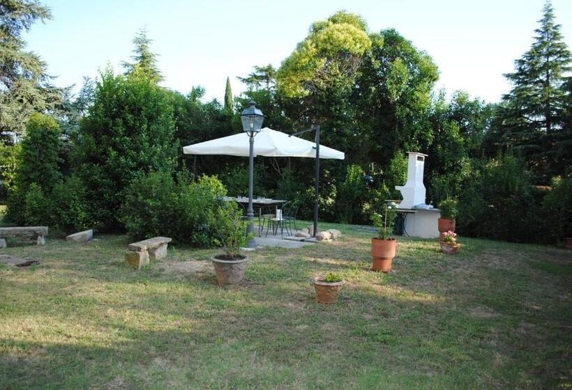 اتاق استاندارد با وان آب گرم, B&b Castello Machiavelli