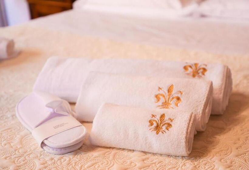 اتاق استاندارد با وان آب گرم, B&b Castello Machiavelli