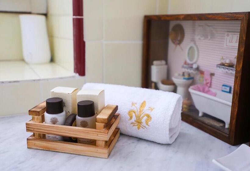 اتاق استاندارد با وان آب گرم, B&b Castello Machiavelli