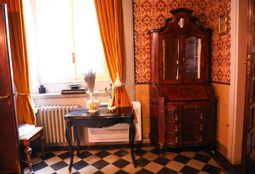 اتاق استاندارد با چشم‌انداز باغ, B&b Castello Machiavelli