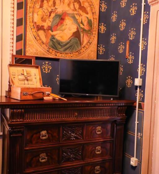 اتاق استاندارد با چشم‌انداز باغ, B&b Castello Machiavelli
