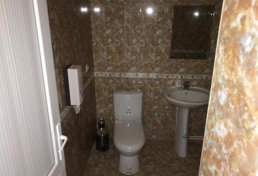 اتاق اکونومی, Liko Hostel