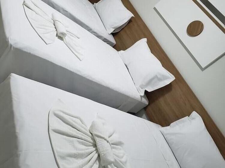 اتاق استاندارد سه نفره, Regional Plaza Hotel Event Park