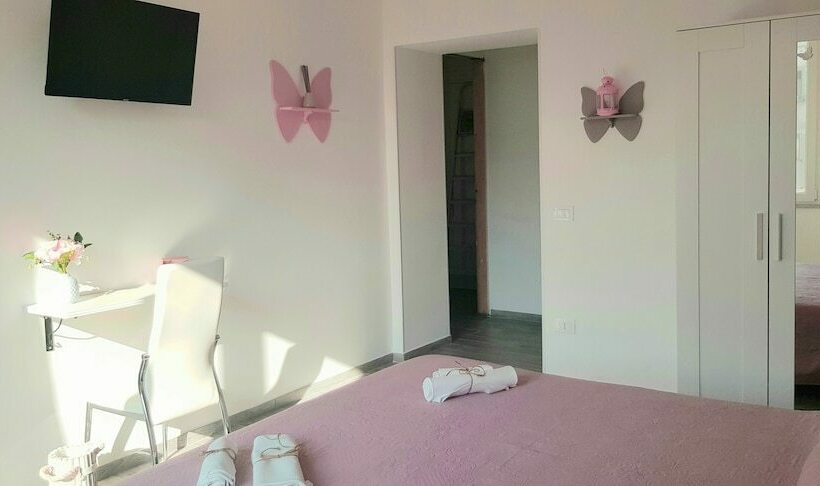 اتاق کلاسیک, B&b Butterfly House