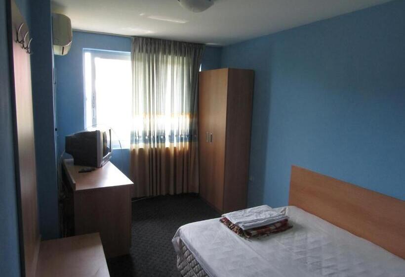 اتاق استاندارد, Hostel Papagal