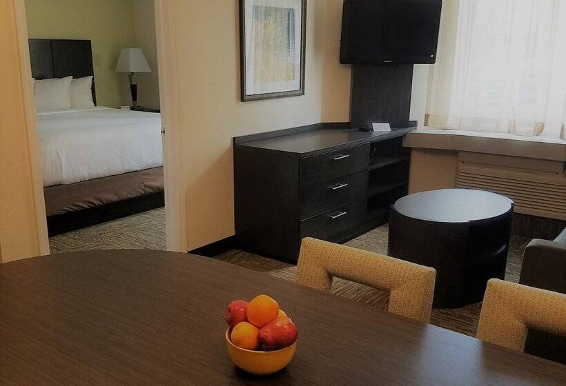 2 Schlafzimmer Suite, Candlewood Suites East Syracuse Carrier Circle