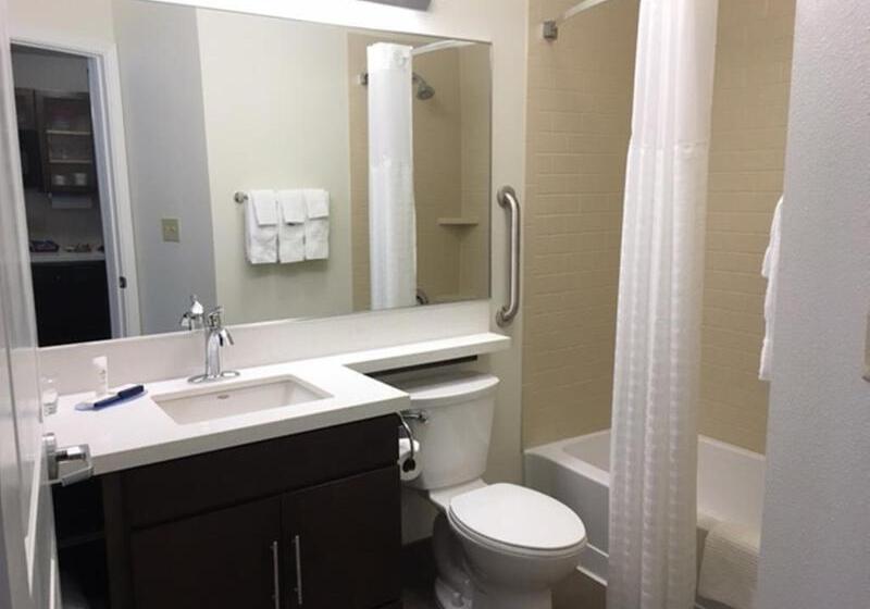 سوئیت با تخت بزرگ, Candlewood Suites   East Syracuse   Carrier Circle, An Ihg