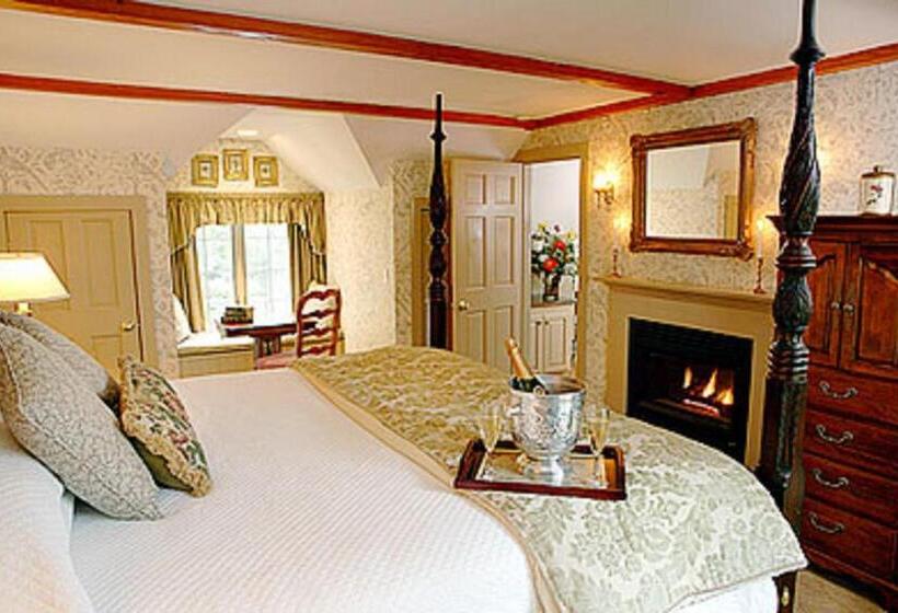 キングサイズベッドのスイートルーム, Captain's House Inn