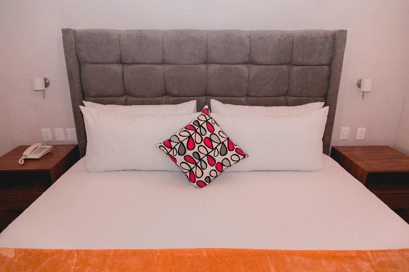 اتاق استاندارد, Centrella Hotel, A Kirkwood Collection
