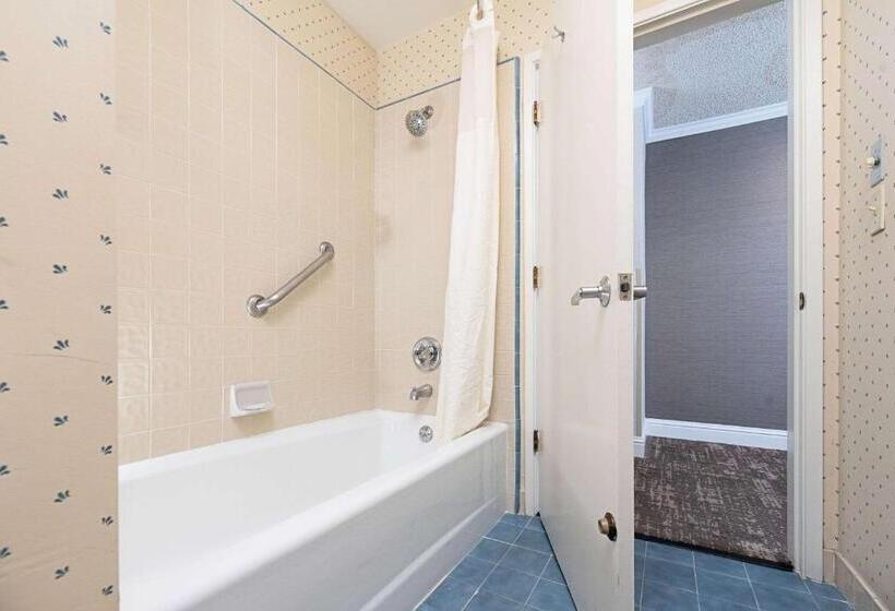 Standard Room Adapted for people with reduced mobility, Clarion Inn Silicon Valley