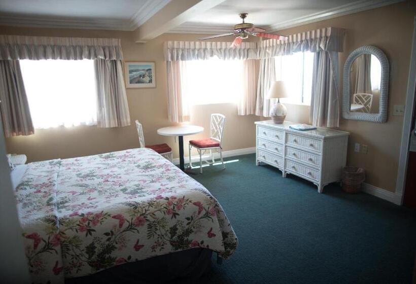 سوئیت با تخت بزرگ, Cliff House Inn