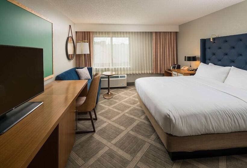 اتاق لوکس با بالکن, Doubletree By Hilton Gainesville