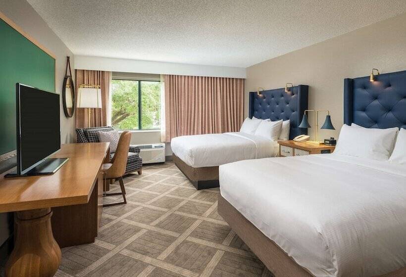 اتاق لوکس با بالکن, Doubletree By Hilton Gainesville