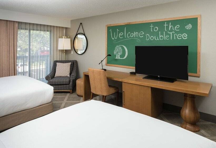 اتاق لوکس با بالکن, Doubletree By Hilton Gainesville