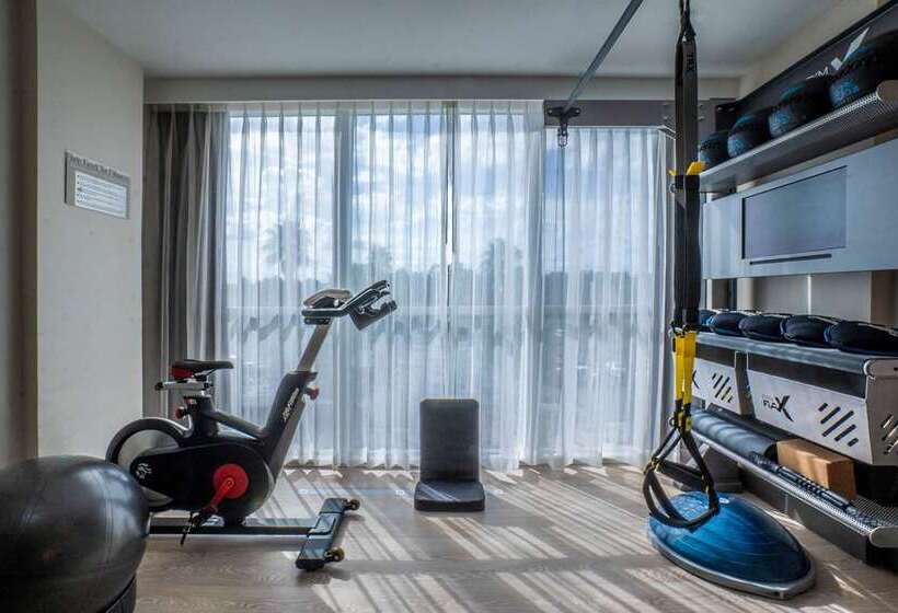 اتاق استاندارد با تخت بزرگ, Doubletree By Hilton Gainesville