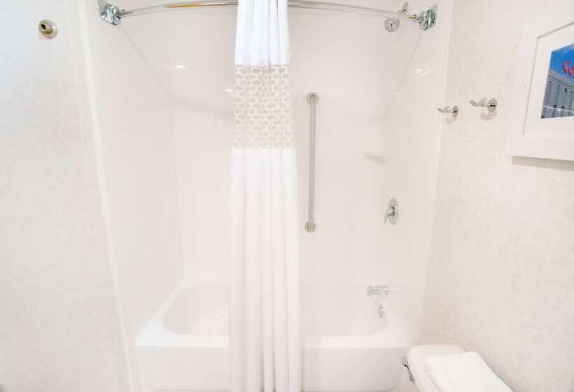 اتاق استاندارد, Doubletree By Hilton Gainesville