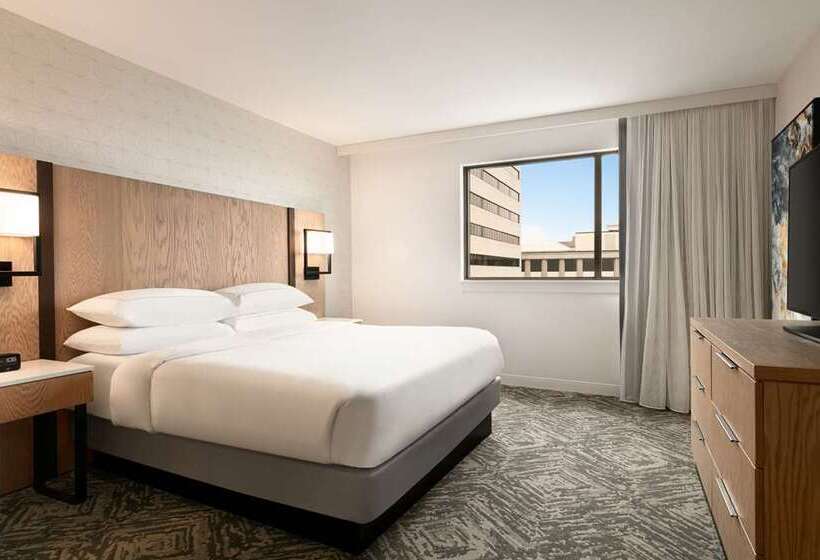 اتاق استاندارد با تخت بزرگ, Doubletree By Hilton Gainesville