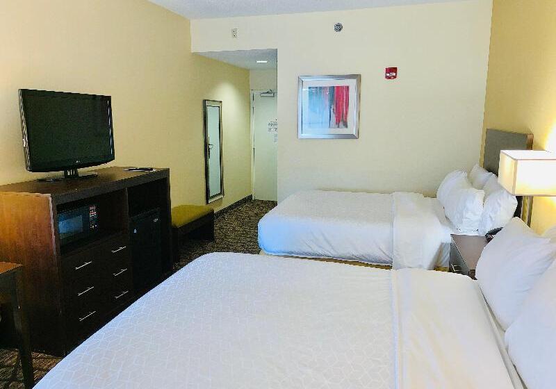 اتاق استاندارد با تخت دو نفره بزرگ, Holiday Inn Express Tallahassee