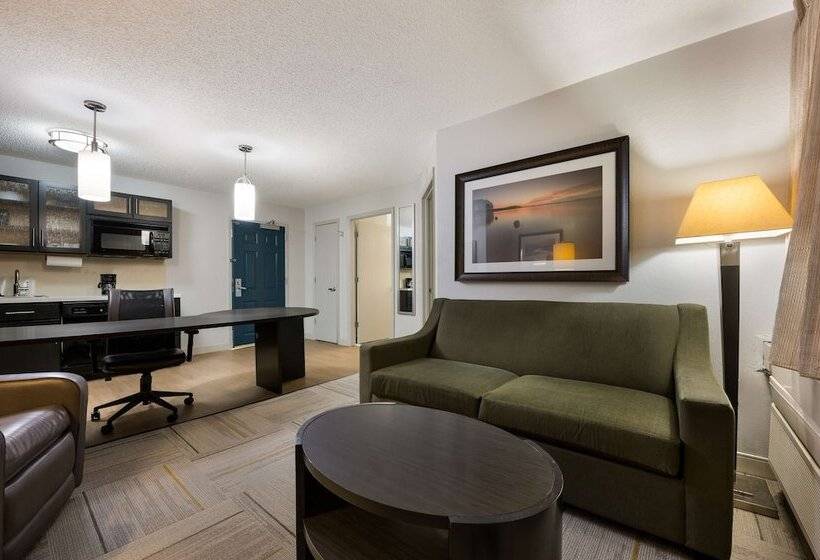 Suite, Sonesta Simply Suites Huntsville Research Park