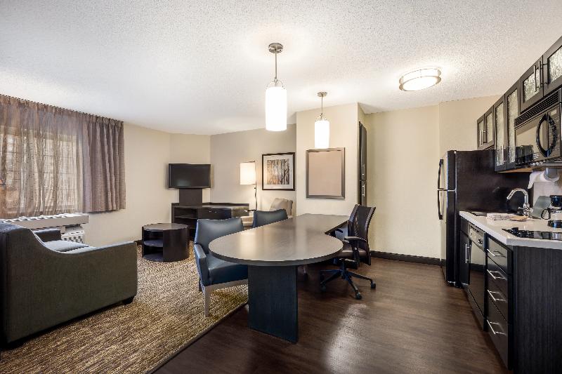 سوییت, Sonesta Simply Suites Huntsville Research Park