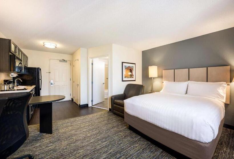 스탠다드 스튜디오, Sonesta Simply Suites Irvine Spectrum