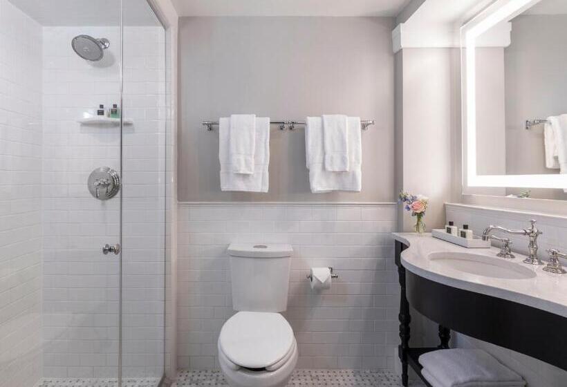 اتاق استاندارد با تخت بزرگ, The Carolina Inn, A Destination By Hyatt