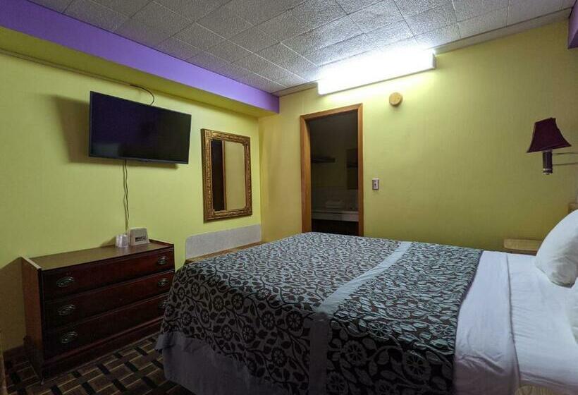 اتاق لوکس, Great Plains Budget Inn