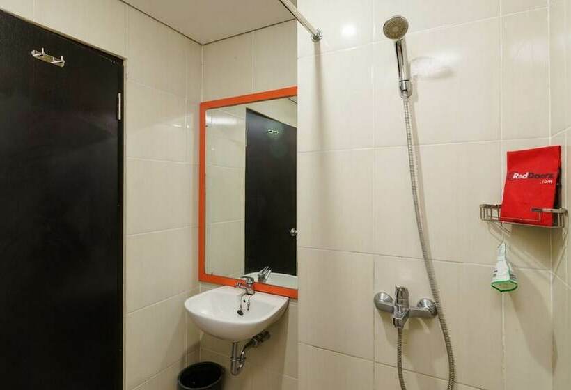 اتاق استاندارد, Reddoorz Plus Near Sangkareang Park