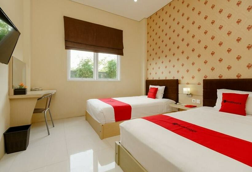 اتاق استاندارد, Reddoorz Plus Near Sangkareang Park