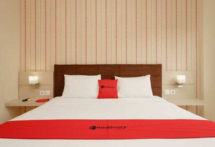 اتاق اکونومی, Reddoorz Plus Near Sangkareang Park