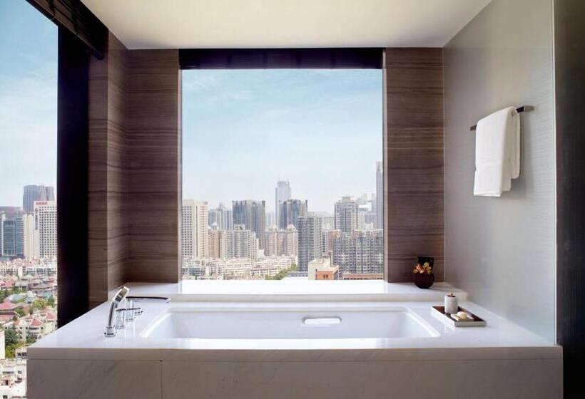 سوئیت کلاب, The Ritzcarlton, Xi An