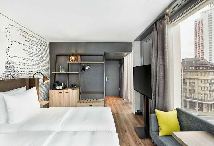سوییت جونیور, Hyperion Hotel Leipzig