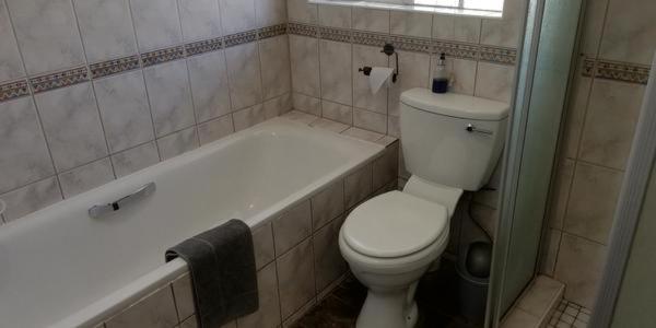 سوئیت راحتی, Anandi Guesthouse Mariental