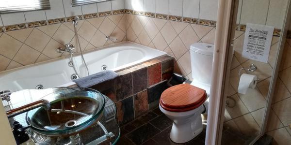 اتاق لوکس سه تخته, Anandi Guesthouse Mariental