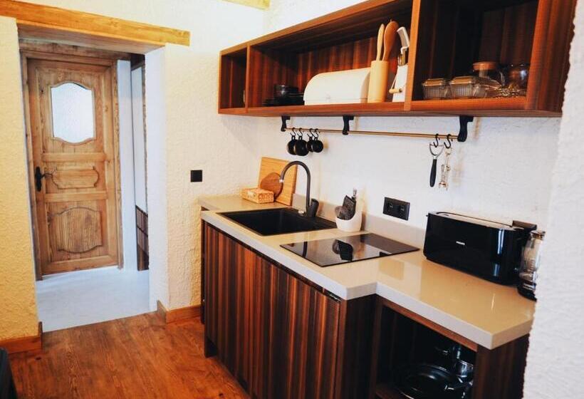 اتاق دوبلکس, Bono Hotel Old Town